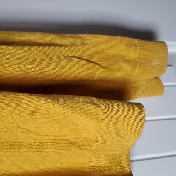 H&M Sweater - Picture 4 of 6